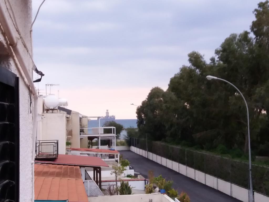 Miltos Beach House Larnaca Exterior photo
